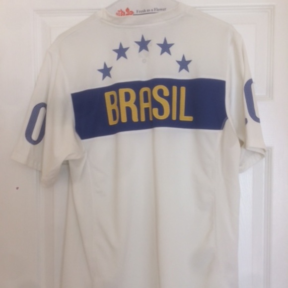 brazil warm up jersey